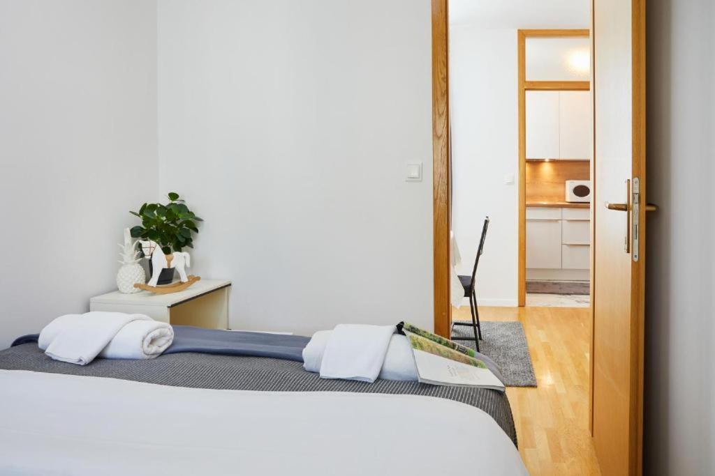 Apartment Madral Zagreb Buitenkant foto
