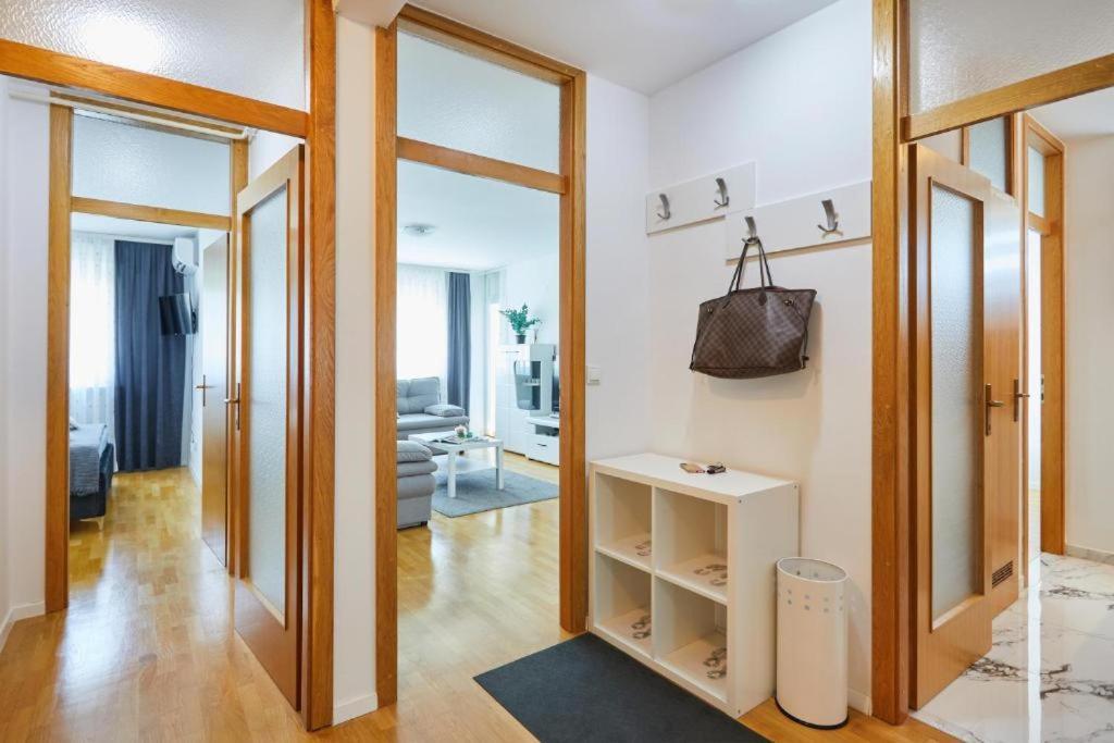 Apartment Madral Zagreb Buitenkant foto