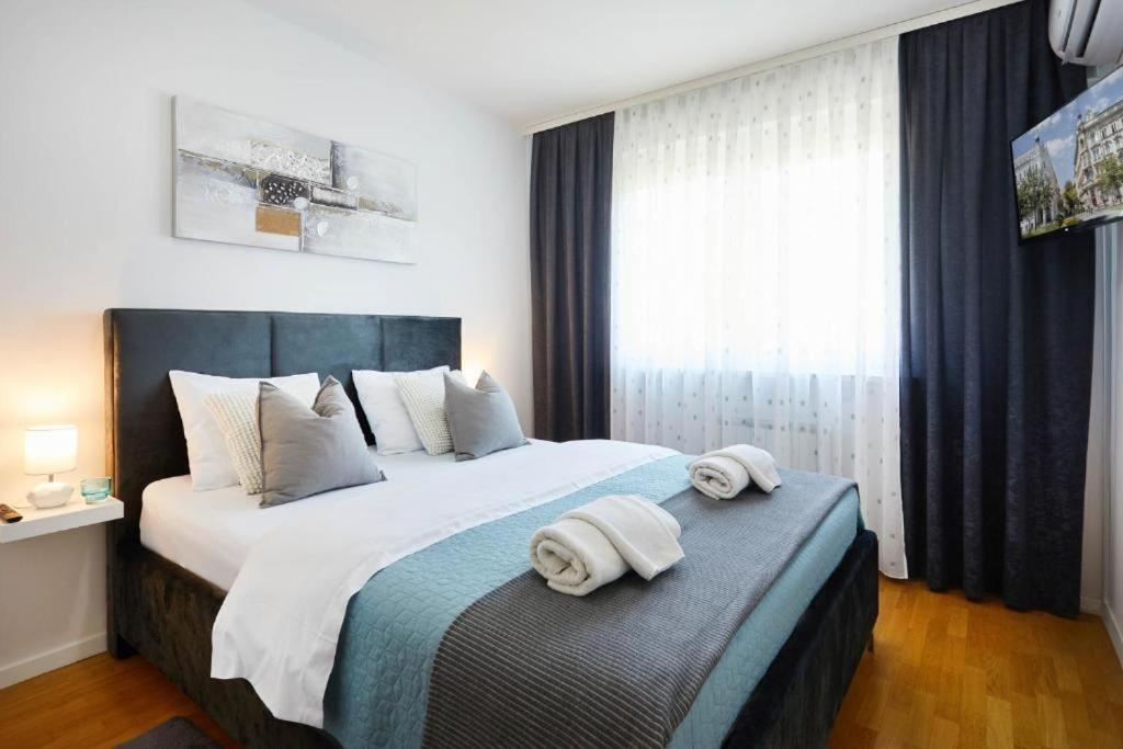Apartment Madral Zagreb Buitenkant foto